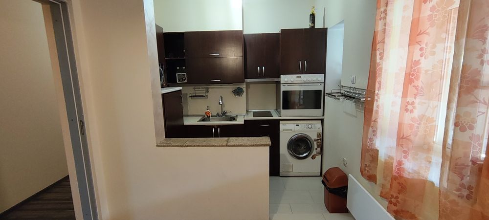 Дава се под наем Тристаен апартамент в Враца, Център - 80 кв.м за 331.5 € - Снимка #8