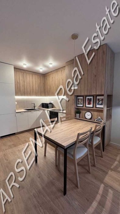 Дава се под наем Двустаен апартамент в София, Център - 64 кв.м за 797.64 € - Снимка #1