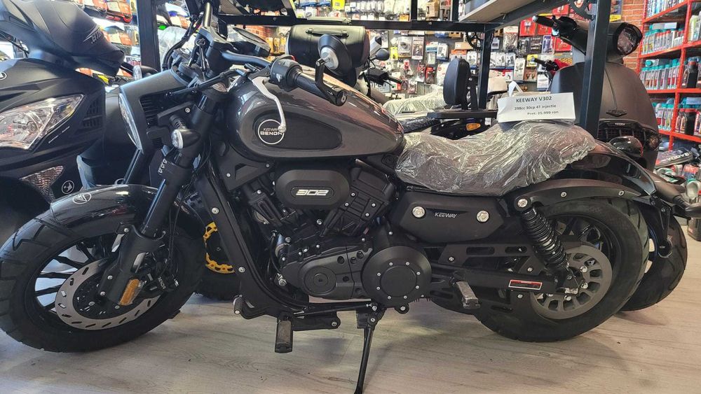Motocicleta Keeway Benda V302 300cc