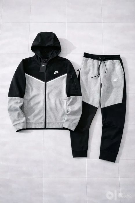 Nike tech M razmer
