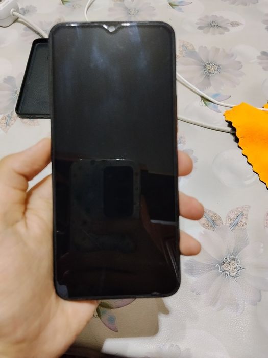 Honor x6b full karobka-dokument, zaryadchik hammasi bor