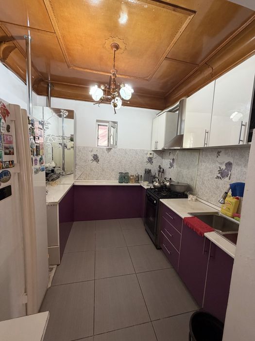 Кухонный гарнитур в хорошем состоянии