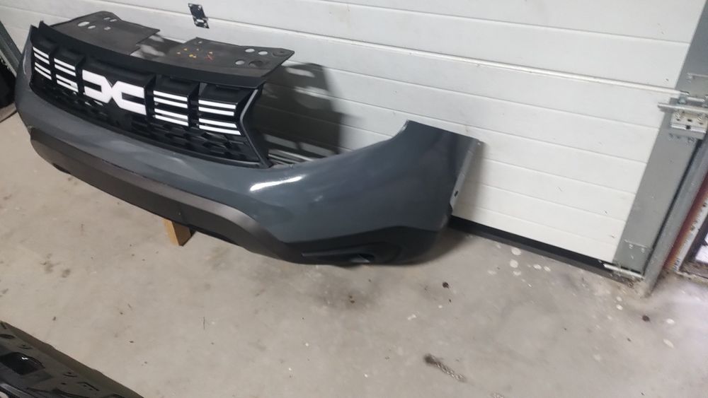 Bara fata , far dreapta, trager , traversa , volet Dacia Duster