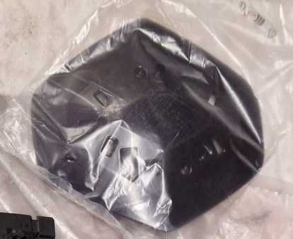 Основа монограм Рено Зое