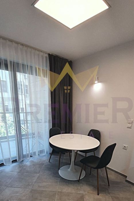 Дава се под наем Тристаен апартамент в Варна, ВИНС - 80 кв.м за 816 € - Снимка #1