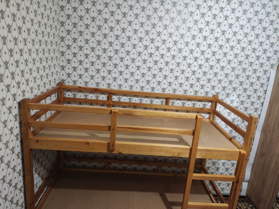 Продам кравать 2х ярусную