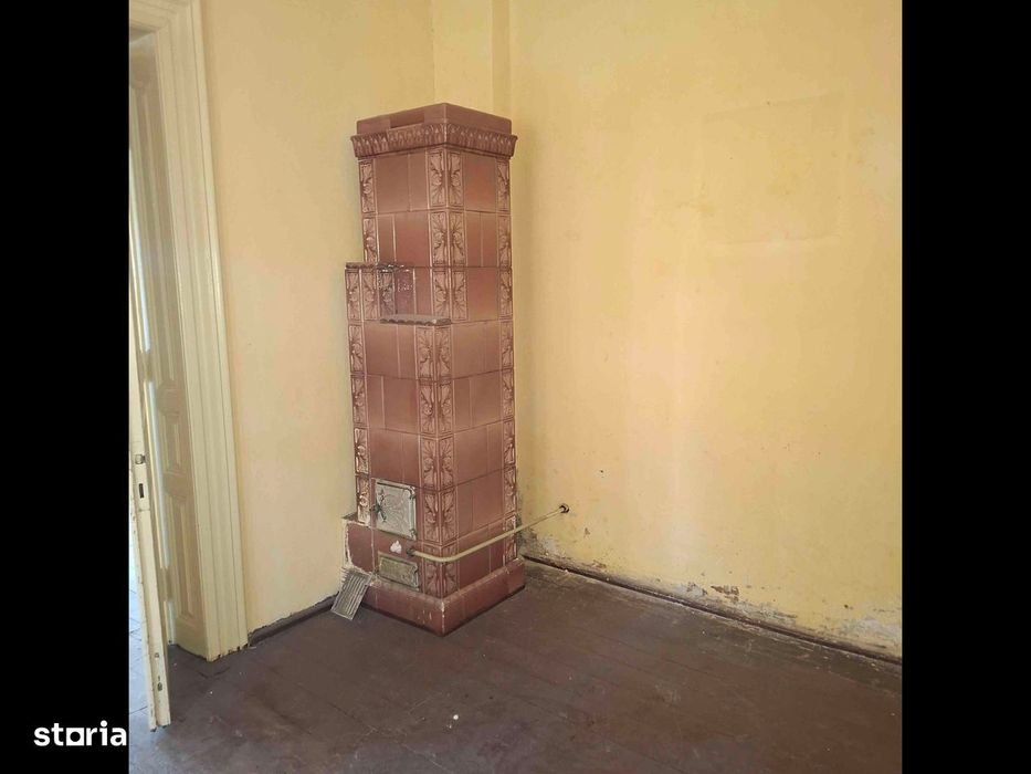 Casă ultracentral.