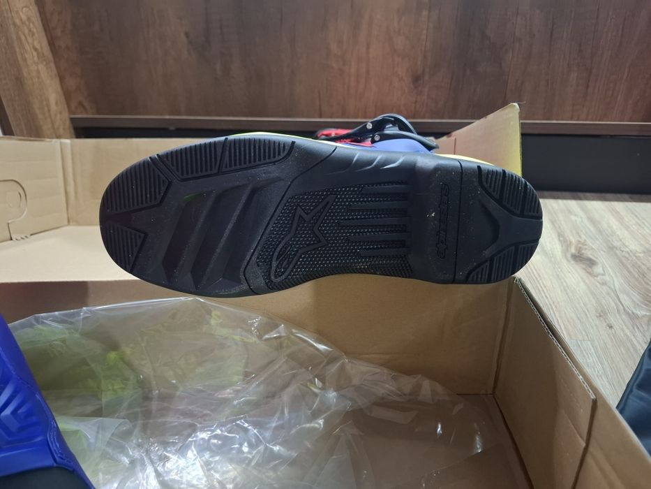 Alphinestars tech 3 ботуши