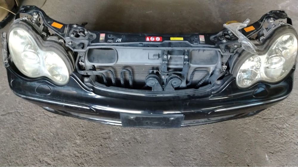 Телевизор передняя часть   мерседес w203