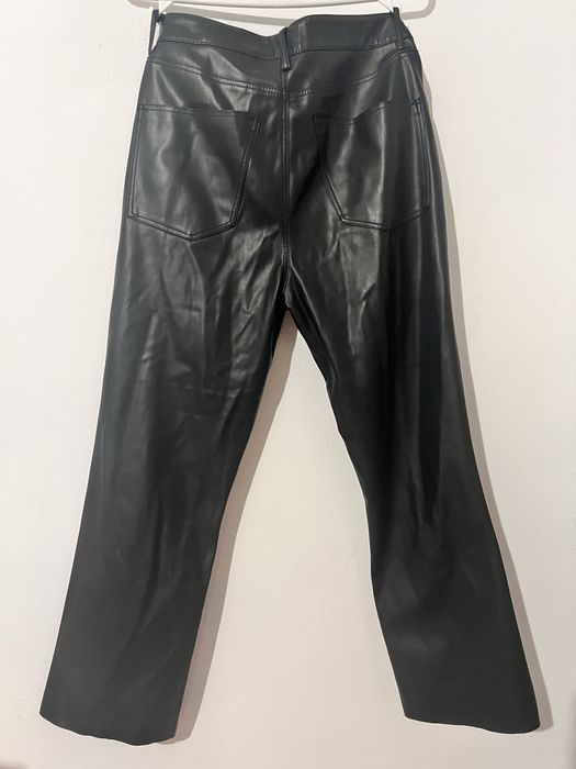 Pantaloni imitatie piele