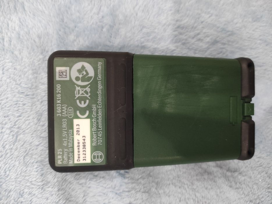 Продам лазерный дальномер Bosch PLR 25