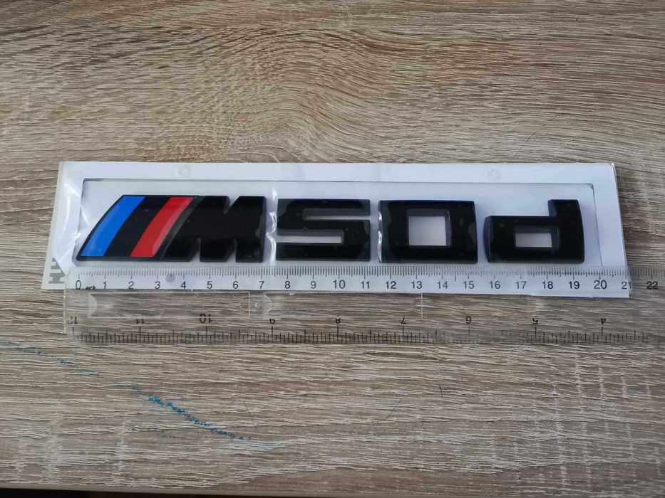 черна емблема БМВ М50д BMW M50d