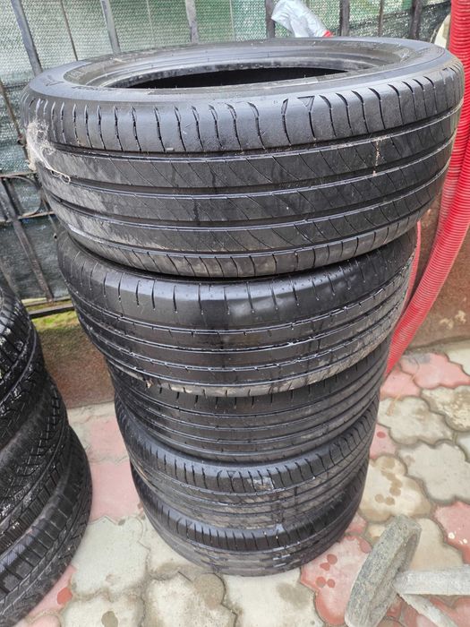 Cauciucuri iarna si vara 215/55/R17 9 bucati