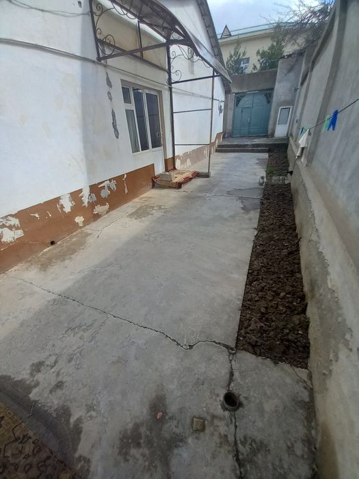 4 sotik uy sotiladi 5 xonali