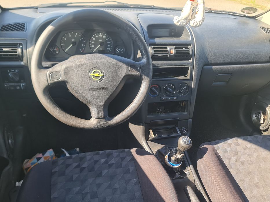 Vind Opel astra 1.2 benzina
