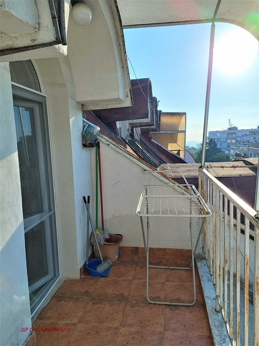 Дава се под наем Двустаен апартамент в Бургас, Лазур - 65 кв.м за 333 € - Снимка #6