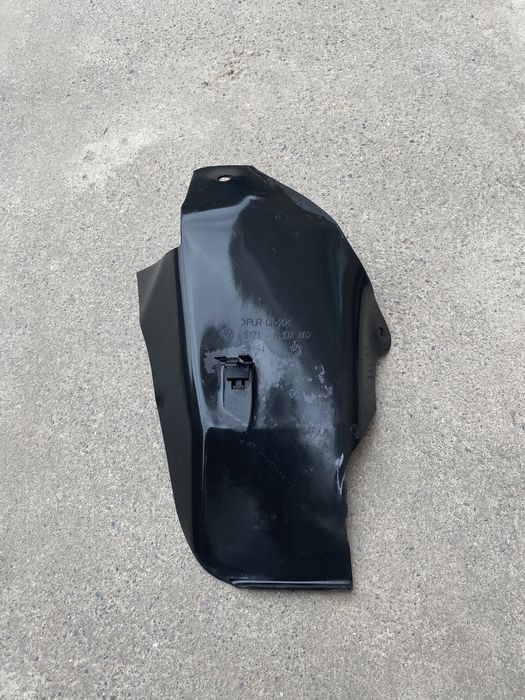 Подкрылки задние BMW e34