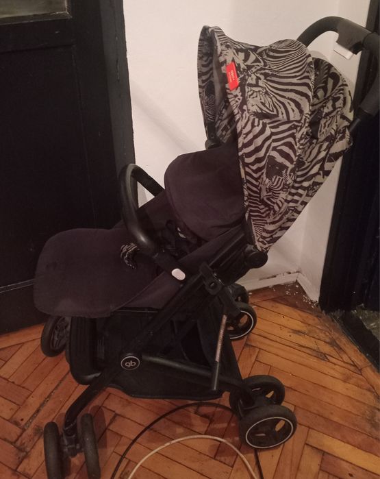 Vand carucioare copii