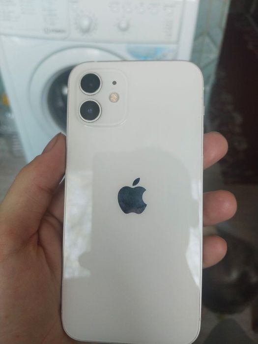 Продаю айфон 12 128 гб