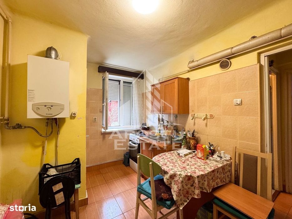 Apartament cu 1 camera, 30mp, decomandat, Zona centrala in Hunedoara