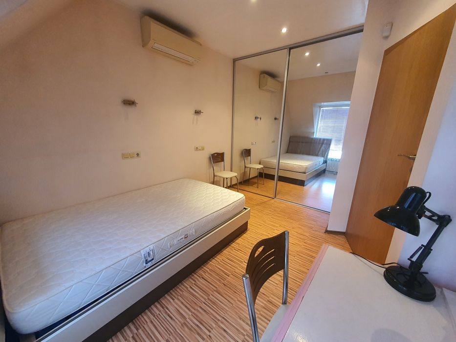 Дава се под наем Многостаен апартамент в Варна, Погреби - 140 кв.м за 918 € - Снимка #6