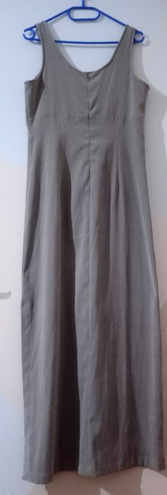 Рокля галантна в сив цвят