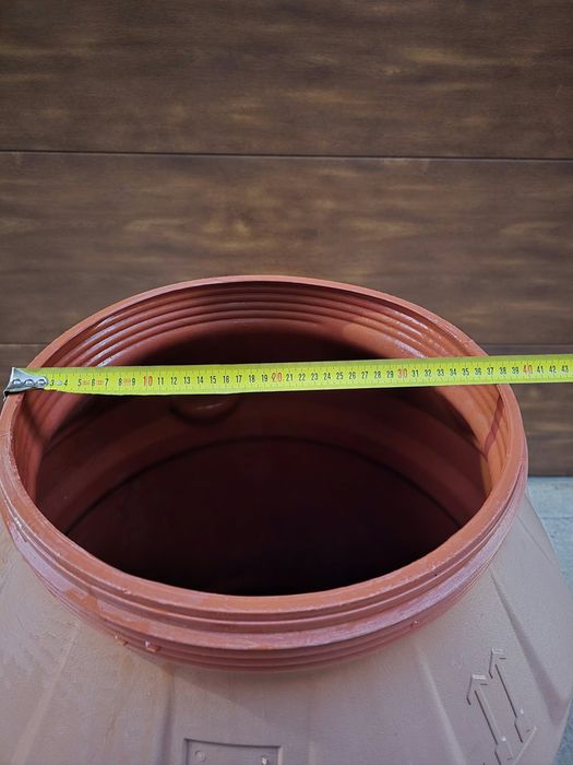 Продавам бидони за вино и ракия