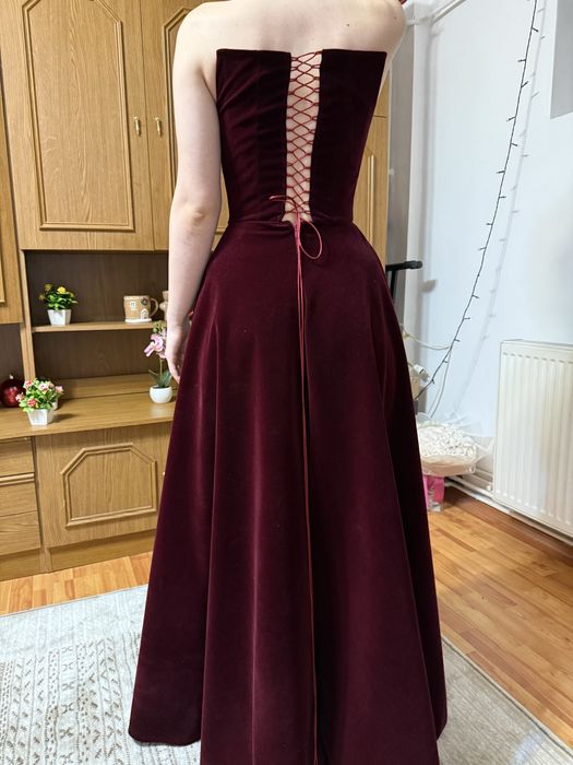 Rochie din catifea + manusi