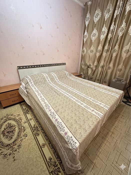 Продам спальный гарнитур шкаф и кровать с матрассом