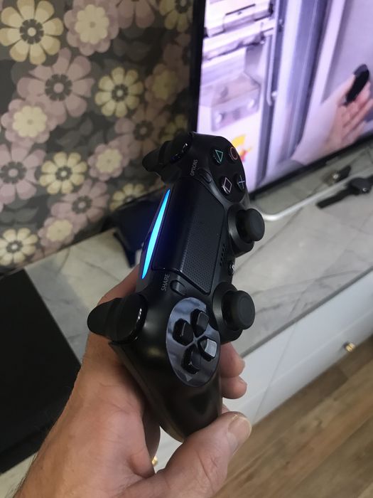 Продам PS4 500GB  +GTA5