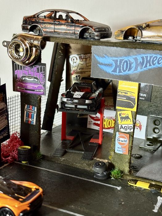 Dioramă service hotwheels