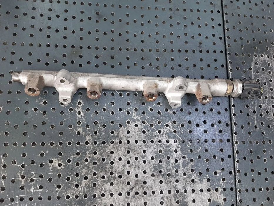 rampa injectoare 1.5tsi dad vw golf 7 golf 8 skoda octavia 3 audi a3 8v  05e133320