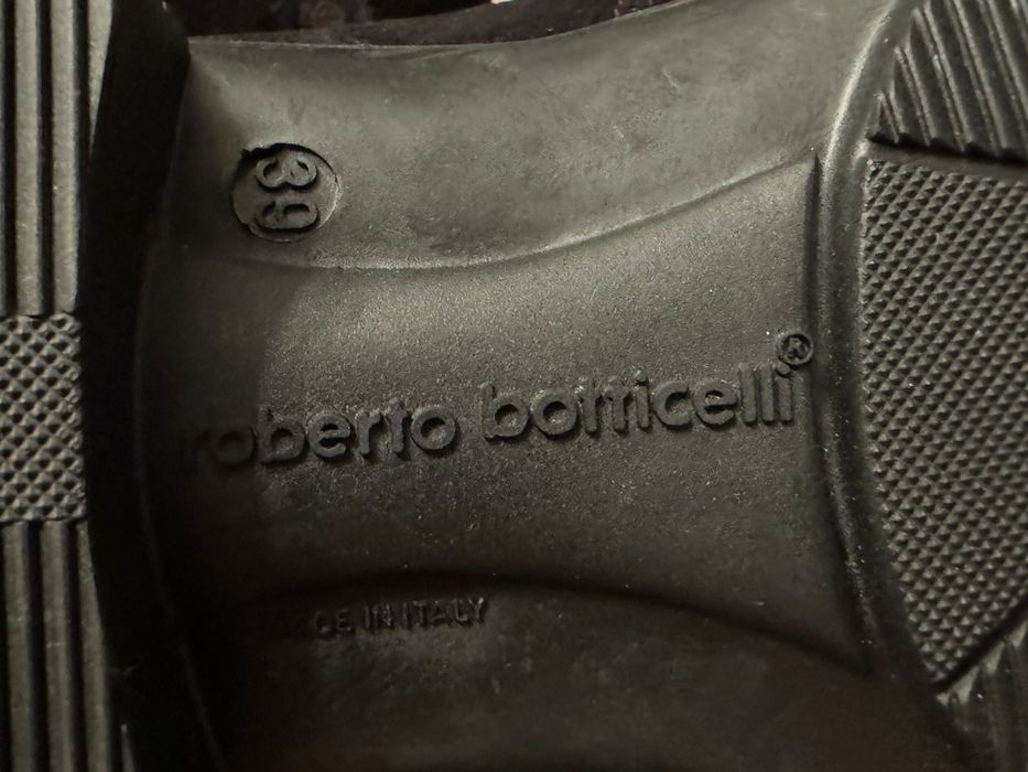 Продам Новую обувь