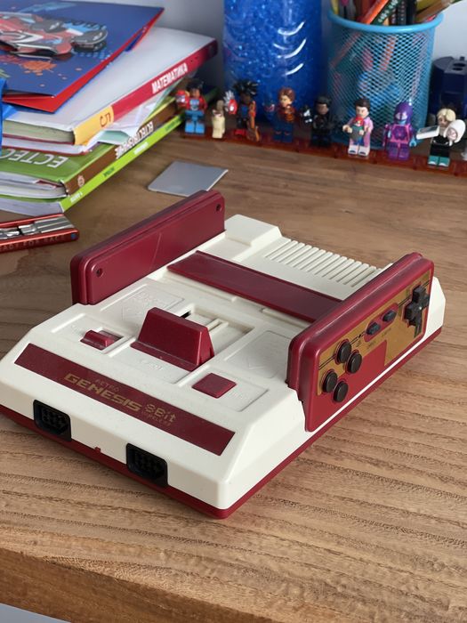 8 битная ретро приставка