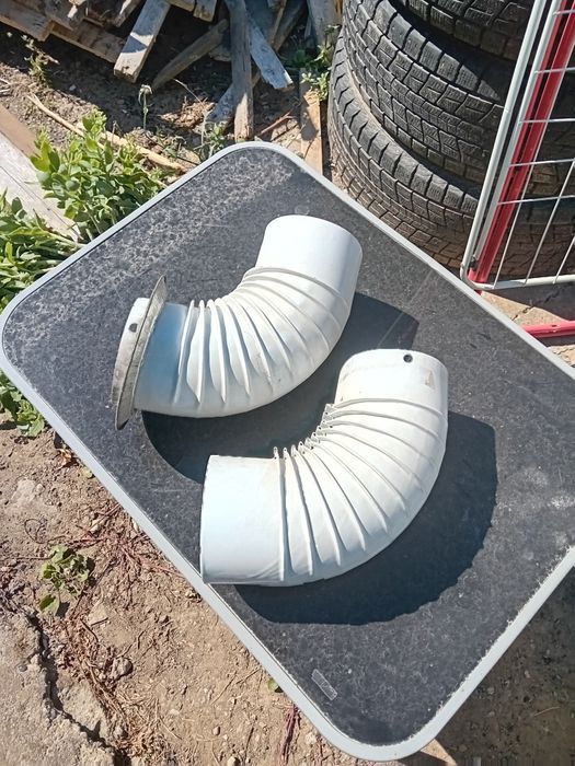 Vînd tavă din fontă ptr cenușă!