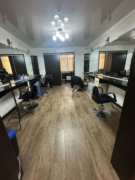 Салон красоты и офис