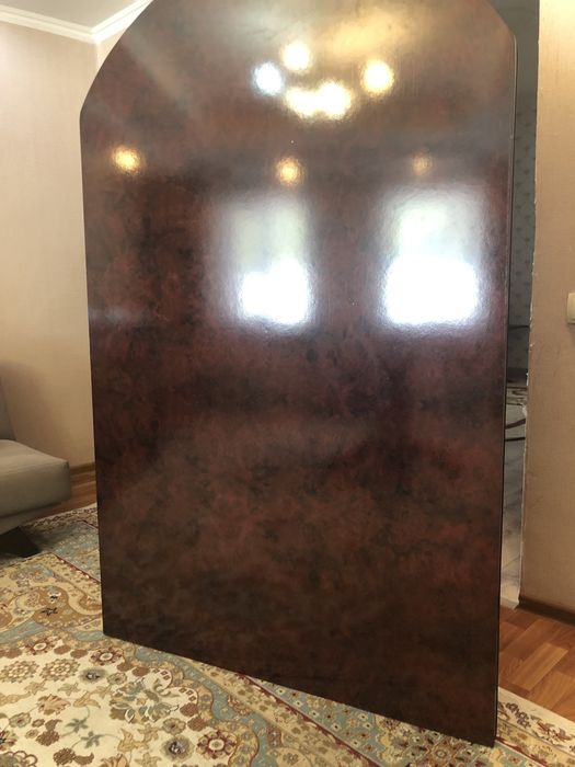 Стол в гостинную с доставкой