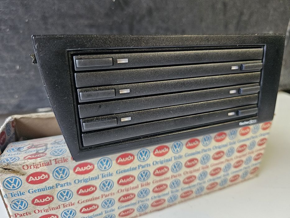 suport cd'uri original volkswagen passat b3 / b4