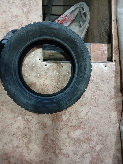Продам шины R15 195/60