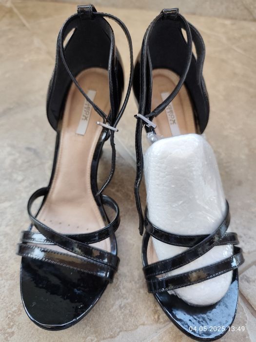 Обувки на Zara / Geox