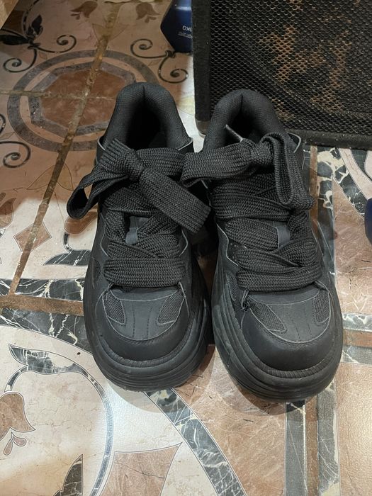 Обувки на брешка