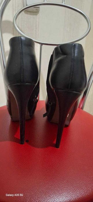 Аяқ киімдер сатылады туФли