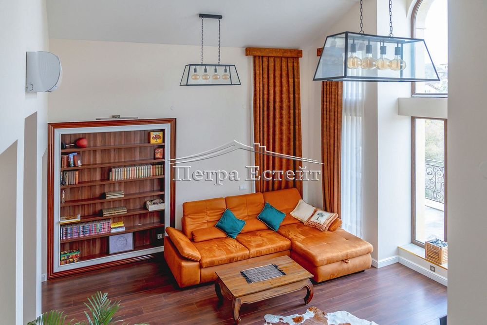 Продава се Мезонет в Варна, Бриз - 350 кв.м за 1137 €/кв.м - Снимка #3