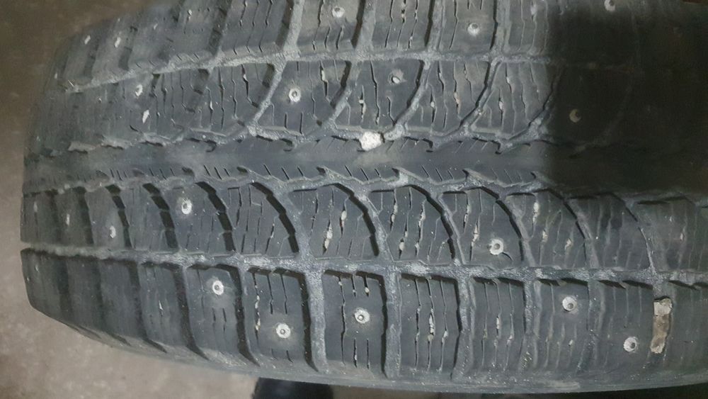 Продам зимние шины