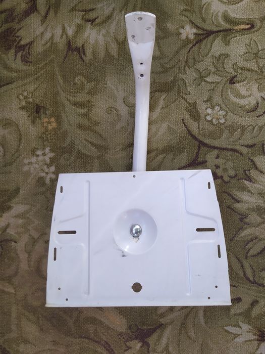 Телевизор Panasonic с пультом, подставка под TV