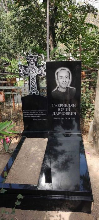 Памятники гранитные