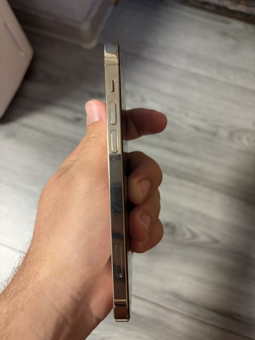 Apple iPhone 12 Pro 128GB Gold Neverlocked