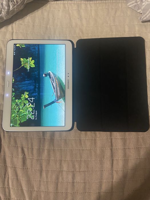 Tabletă Samsung Galaxy Tab 3 10.1 (GT-P5210), Wi-Fi, cu husă