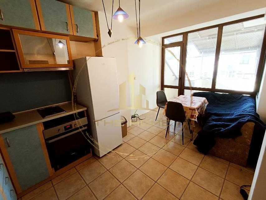 Дава се под наем Тристаен апартамент в Варна, Окръжна болница - 80 кв.м за 475 € - Снимка #2