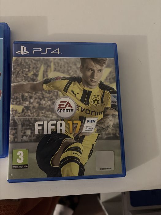 Playstation 4 slim  1Tb с игри и джойстик